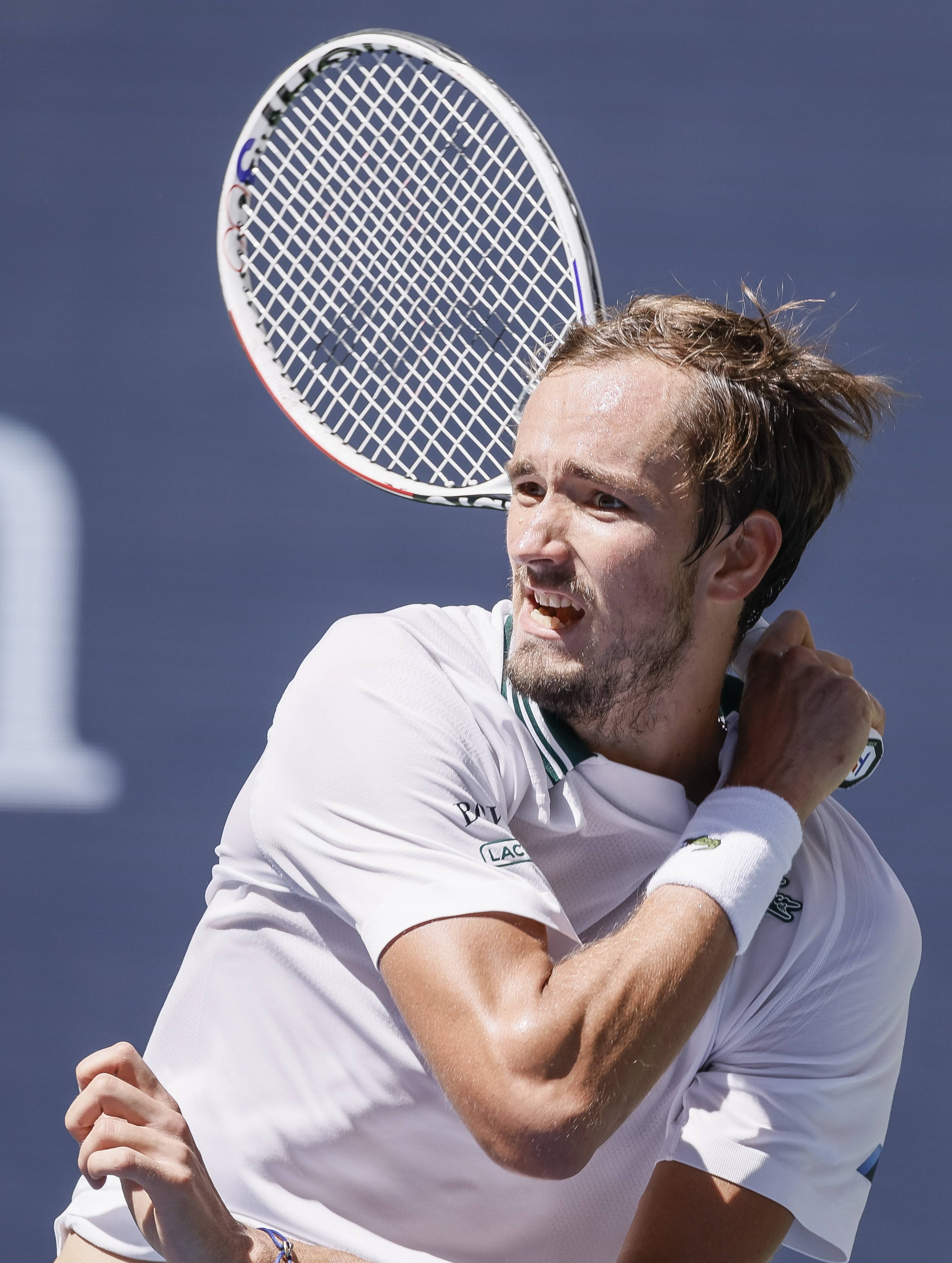 美网绝杀澳网，梅德韦杰夫点燃赛场