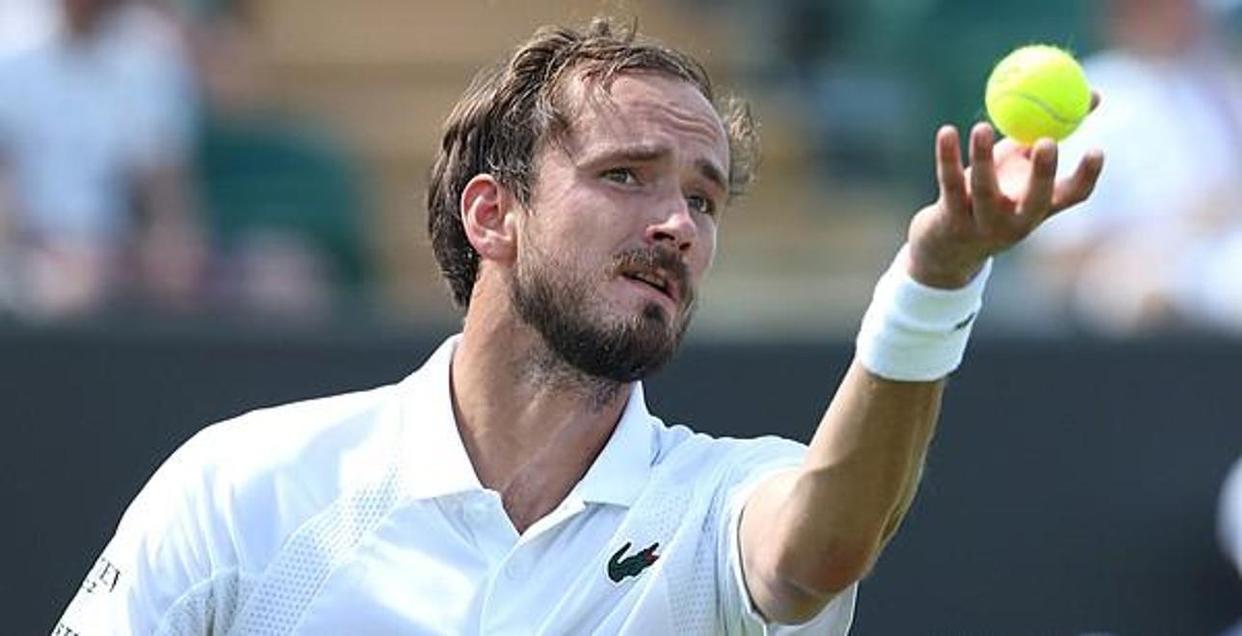 开云sport-温网力克法网，梅德韦杰夫惊艳四座