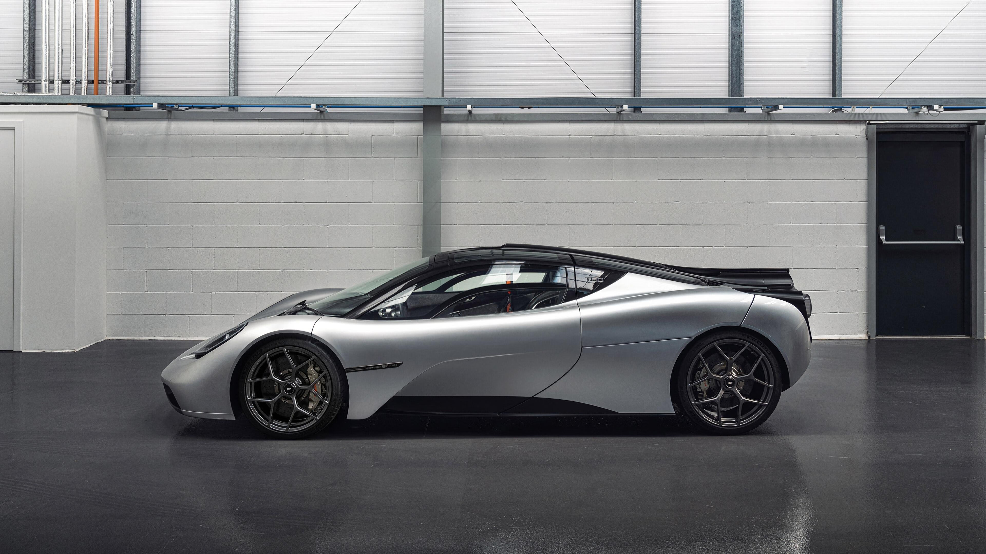 特奥一射定江山，60秒改写百年足球史的非洲救世主