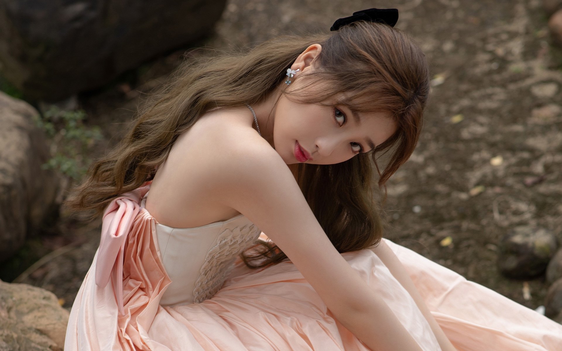 灰熊利爪撕裂冠军假象，杜兰特冷光映照转型阵痛